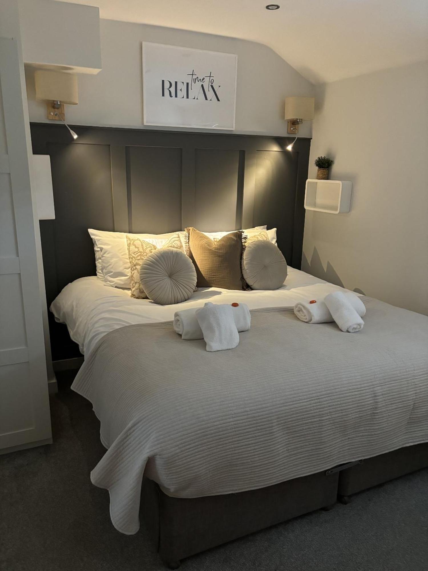 The Hive Apartment Marple 외부 사진